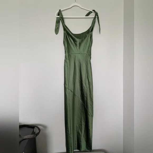 Petal & Pup Green Satin Maxi Dress - Picture 3 of 5